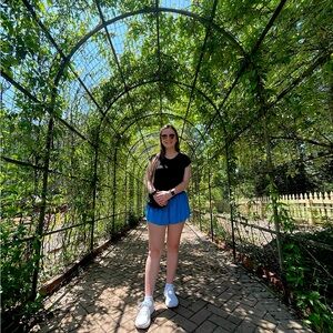 Meet your Posher, Abby